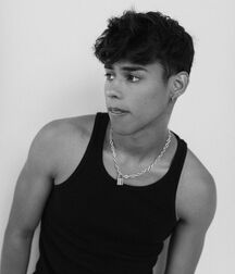 Pretty Boy Andrew!! 60652d53c6ae0.jpg