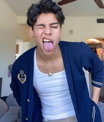 Pretty Boy Andrew!! 60652d6d25766.jpg