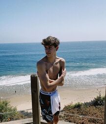 Bday Hottie Caleb!! 606794c162ebd.jpg