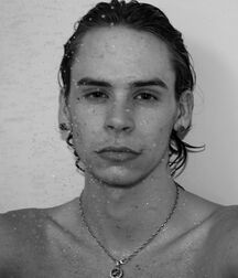 Bday Hottie Caleb!! 606794eabc1d2.jpg