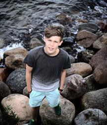 Then and Now Benjamin Lasnier!!  6067aacaa5a9e.jpg