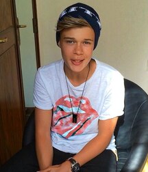 Then and Now Benjamin Lasnier!!  6067aad952ae5.jpg