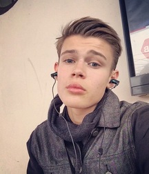 Then and Now Benjamin Lasnier!!  6067aaeaa9e50.jpg