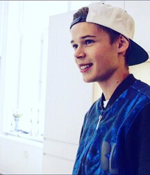 Then and Now Benjamin Lasnier!!  6067ab05873fc.jpg