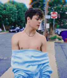 Tik Tok Hottie Christopher!! 60684a3bd4fac.jpg