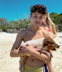 Tik Tok Hottie Christopher!! 60684a4b57b37.jpg