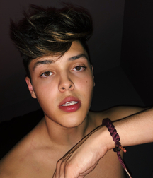 Bday Hottie Christopher!!  606921f94eda6.jpg