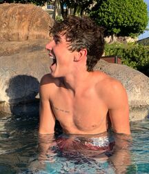 Bday Boy Hunter!!  606a33e47a726.jpg