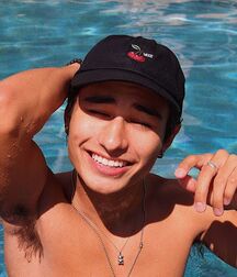 Tik Tok Hottie... Kio!! 606f5f5de68a8.jpg
