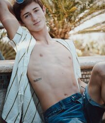 Porn Boy Dallas 606f84ee85a2d.jpg