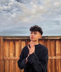 Bday Boy Brandon!!  6072eeb531828.jpg