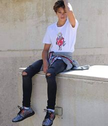 Jeans Hotties!!  60759b8be69be.jpg