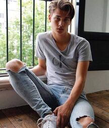 Jeans Hotties!!  60759ba334808.jpg