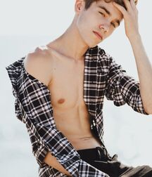 Porn Boy Levi!!  607627518068a.jpg