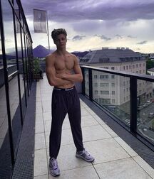 Usual Suspect Florian!!  6086da7ce32d5.jpg