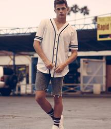 Hottie Hunter!!  608c6cbbe7316.jpg