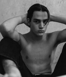 Model Boy... Noah H!! 6092ffbbaf327.jpg