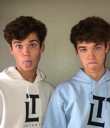 LaTarte Twins!!  60967bf15e28e.jpg