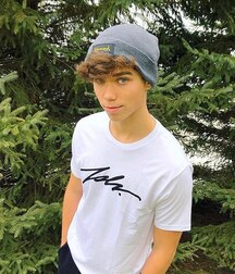 LaTarte Twins!!  60967bfa190be.jpg