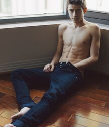 Porn Boy Evan!!  609684edef4a6.jpg