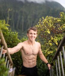 Buff Bday Boy Ethan!!  60968f0e9bf58.jpg