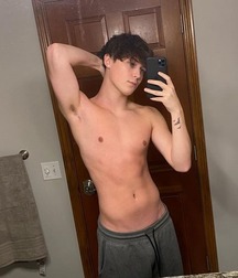 Hot Boy Tayson!! 6096dc3e47286.jpg