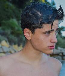 Martinez Twins!!  609908ec2b62d.jpg