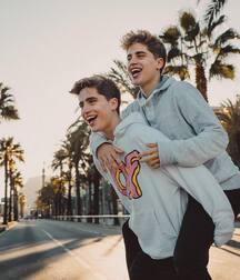 Martinez Twins!!  609908f45657a.jpg