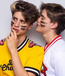 Martinez Twins!!  609908fec2185.jpg