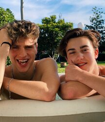 Martinez Twins!!  609909024faa6.jpg