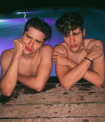 Martinez Twins!!  609909040d2d5.jpg