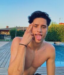 Martinez Twins!!  609909176132f.jpg