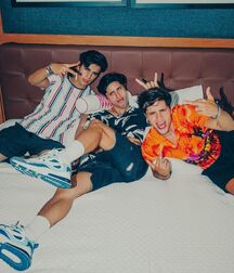 Martinez Twins!!  609909312b642.jpg