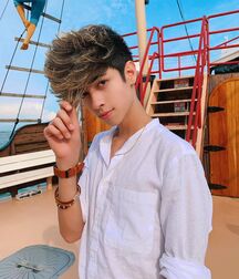 Usual Suspect Sebastian!! Gay Tube 609dd8a2e054f.jpg