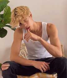 Usual Suspect Sebastian!! Gay Tube 609dd8ee517b1.jpg