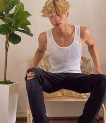 Usual Suspect Sebastian!! Gay Tube 609dd8f3ac6e0.jpg