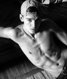 Model boy Christian!!  60a2ff495da21.jpg