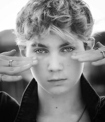 Ballet Boy!!  60a41edaf05c7.jpg
