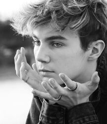 Ballet Boy!!  60a41ee52e9e4.jpg