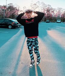 TikTok Damian!!  60aef37701070.jpg