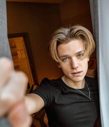 Usual Suspect Oliver!!  60b035140de19.jpg