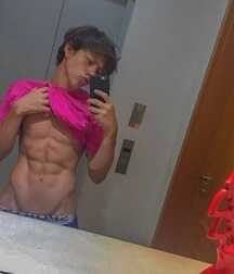Selfie King!!  60b22d44cc38d.jpg