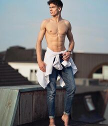 French Model Leopold!! 60b23a2779f83.jpg