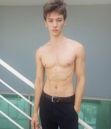 Model Stud Andrii!!  60b3b5ee5981f.jpg