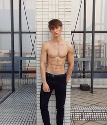 Model Stud Andrii!!  60b3b5fe3d031.jpg