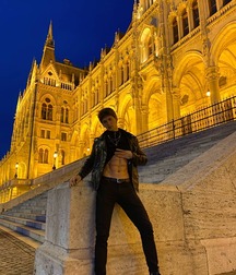 Model Stud Andrii!!  60b3b633c0bda.jpg