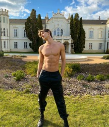 Model Stud Andrii!!  60b3b6408d9cc.jpg