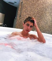 Bday Boy Lukas!!  60b4eaf99f41d.jpg
