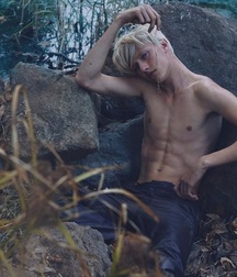 Usual Suspect Lucky Blue!!  60ba3bf5e0a92.jpg