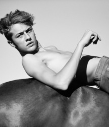Usual Suspect Lucky Blue!!  60ba3c0322296.jpg